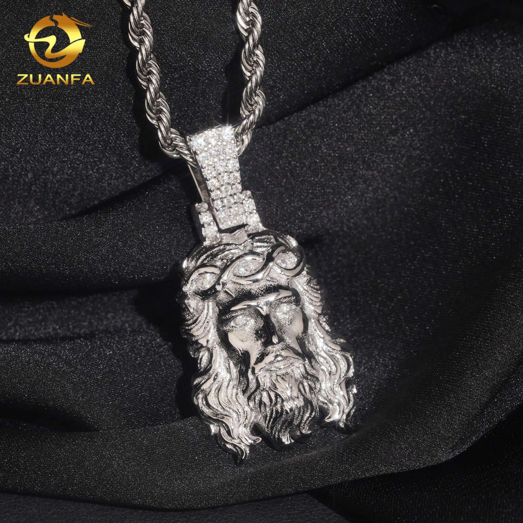 VVS Moissanite Jesus Pendant – 925 Sterling Silver | Gold & Silver Finish — photo 4 of 8